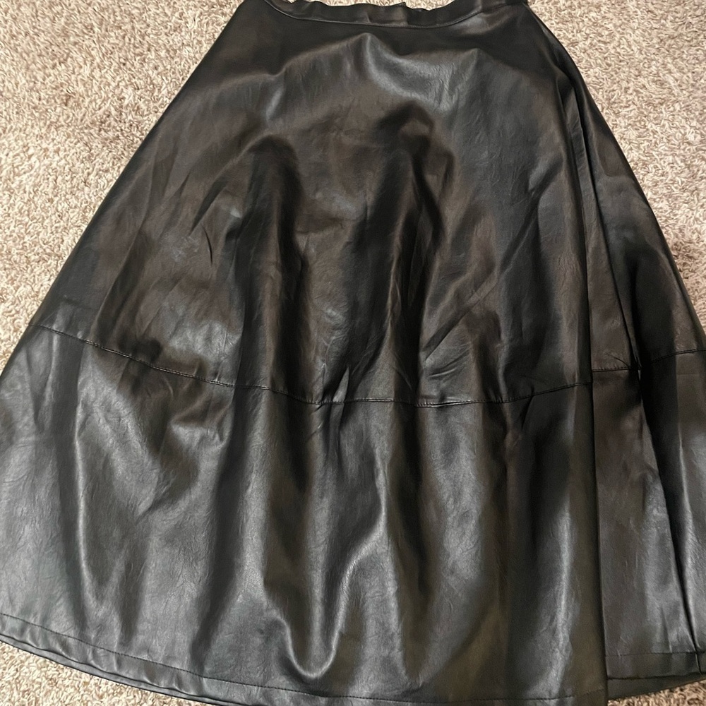 Beautiful Black, Faux leather, fully lined midi skirt!